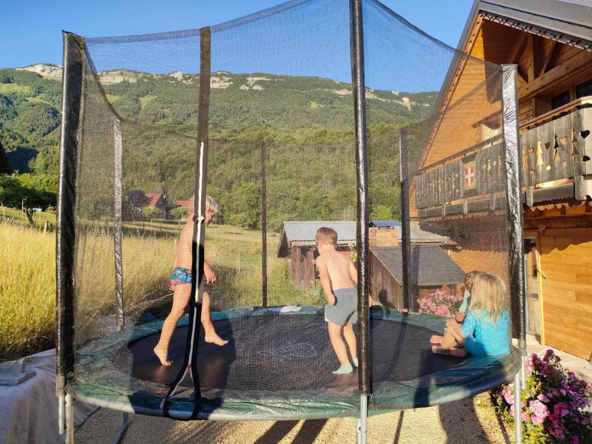 Thoiry  Chalet La Fougere 15 Personnes 180M2 Bauges Savoie Thoiry מראה חיצוני תמונה